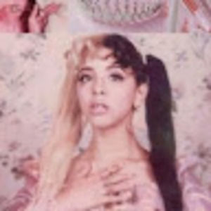 Meet your Posher, Scarlet